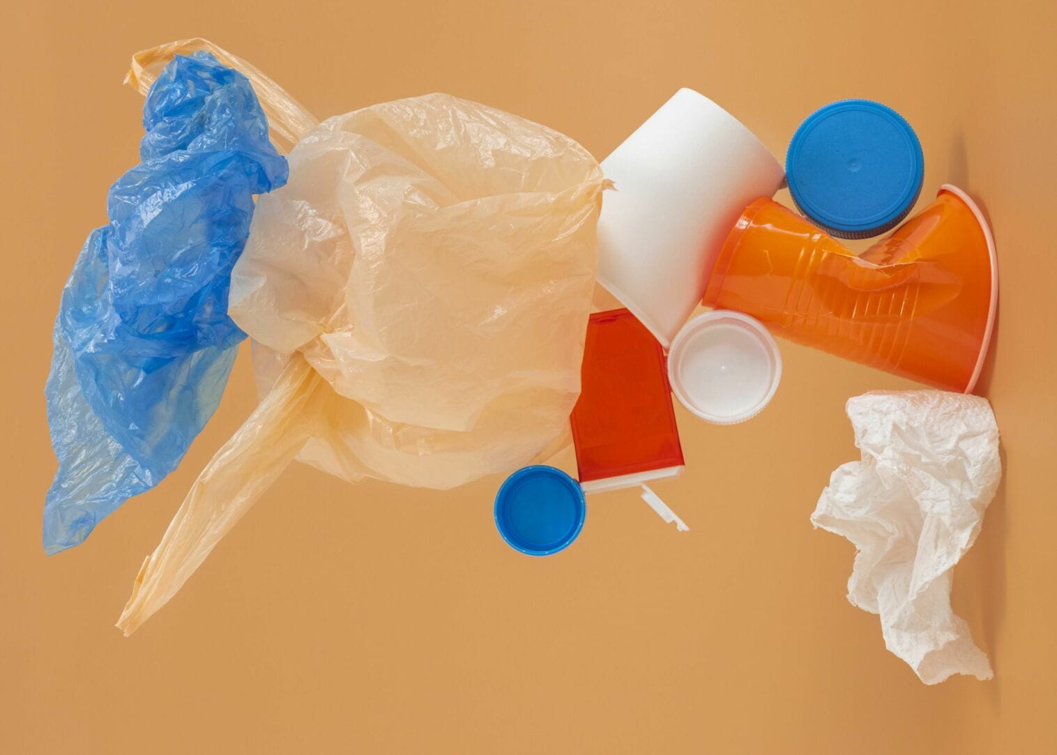 Estérel Aventures lutte contre les déchets plastiques, un véritable destructeur environnemental
